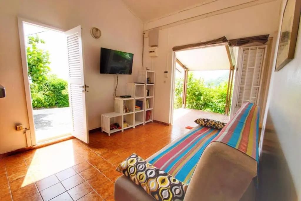 Bungalow de 2 chambres a Le Diamant a 50 m de la plage avec vue sur la mer jardin clos et wifi - Photo 5