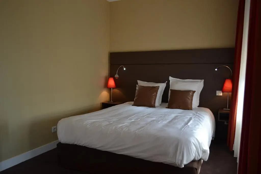 Hotel Le Saint Jacques - Photo 4
