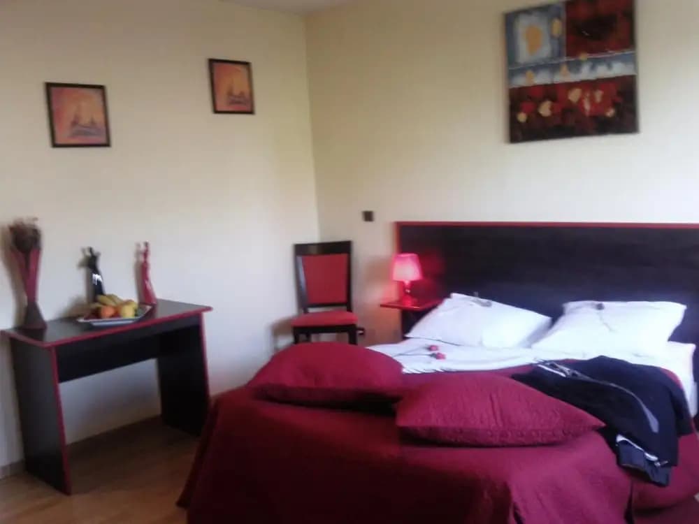 Hotel Restaurant Lescale - Photo 3