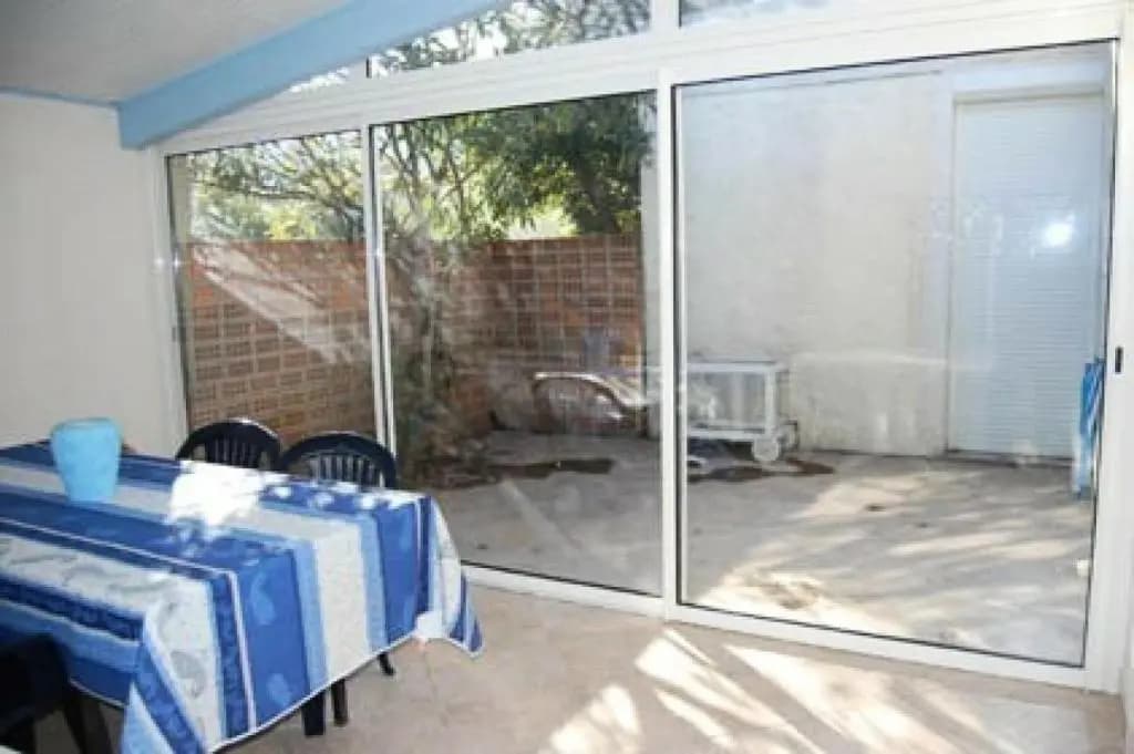 Résidence LE VILLAGE GREC - Maisons & Villas pour 5 Personnes 84 - Photo 4
