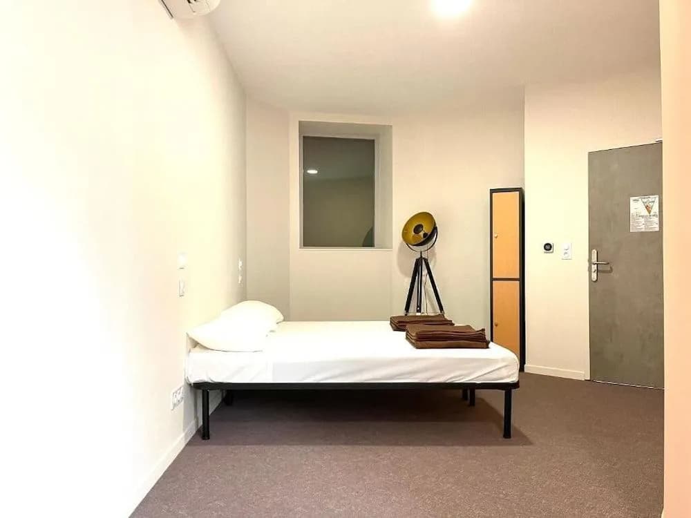 Hostel Flamingo Nîmes Centre Gare - Photo 4