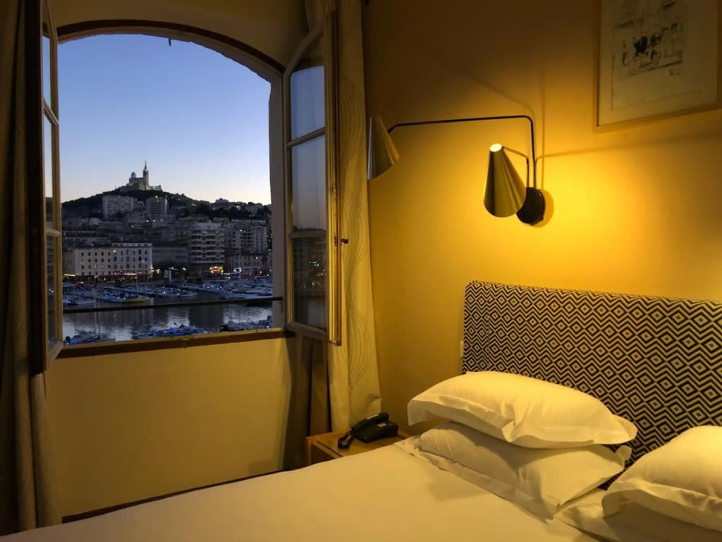 Hotel Bellevue Marseille - Photo 3