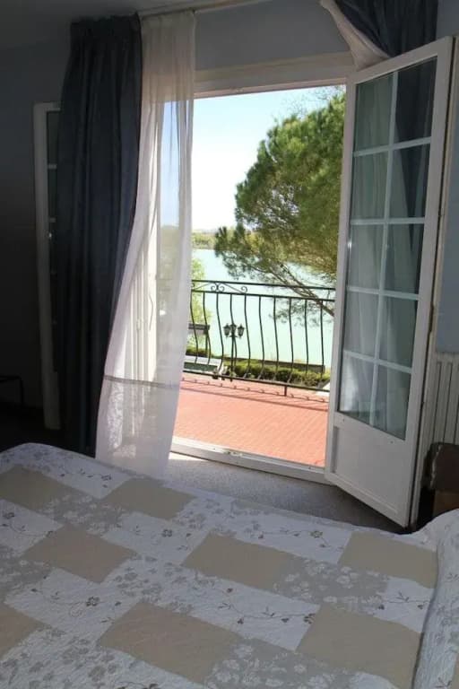 Hostellerie du Lac - Photo 4