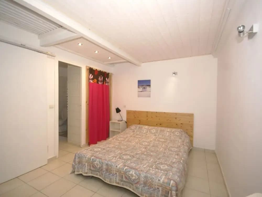 Holiday Home in Corsica Near the Beach - Photo 3