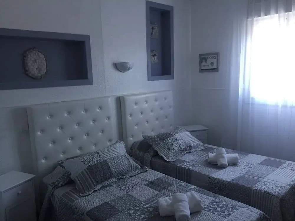 Luberon l’hôtel restaurant - Photo 2