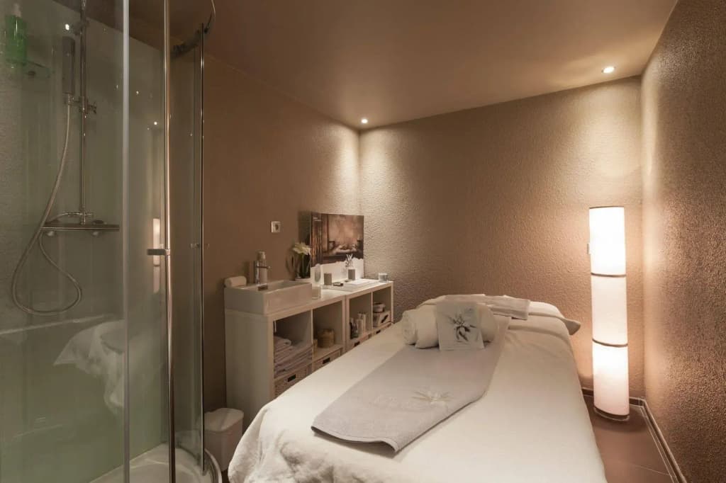 Royal Ours Blanc Boutique Hôtel & Spa - Photo 4