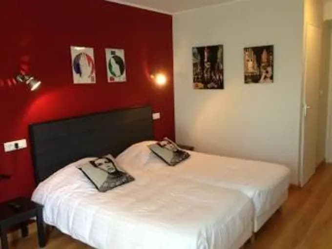 Brit Hotel Les Argousiers - Photo 2