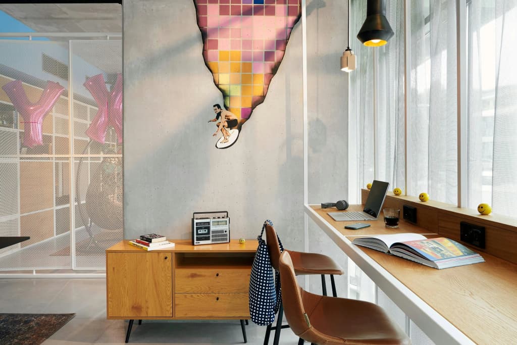 Moxy Antibes Sophia Antipolis - Photo 2