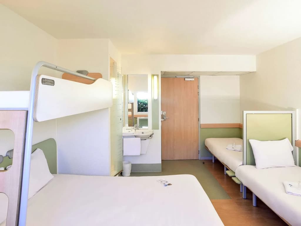 ibis budget Issoire - Photo 2