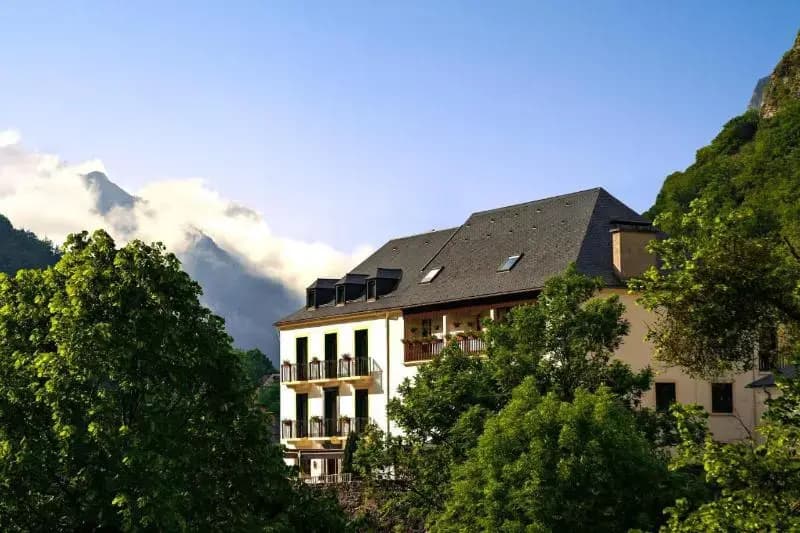 Logis Hotel La Breche De Roland - Miniature 8