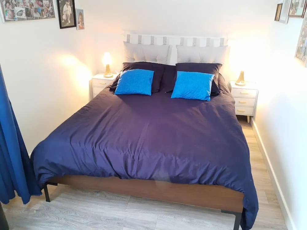 La CHAMBRE - Miniature 6