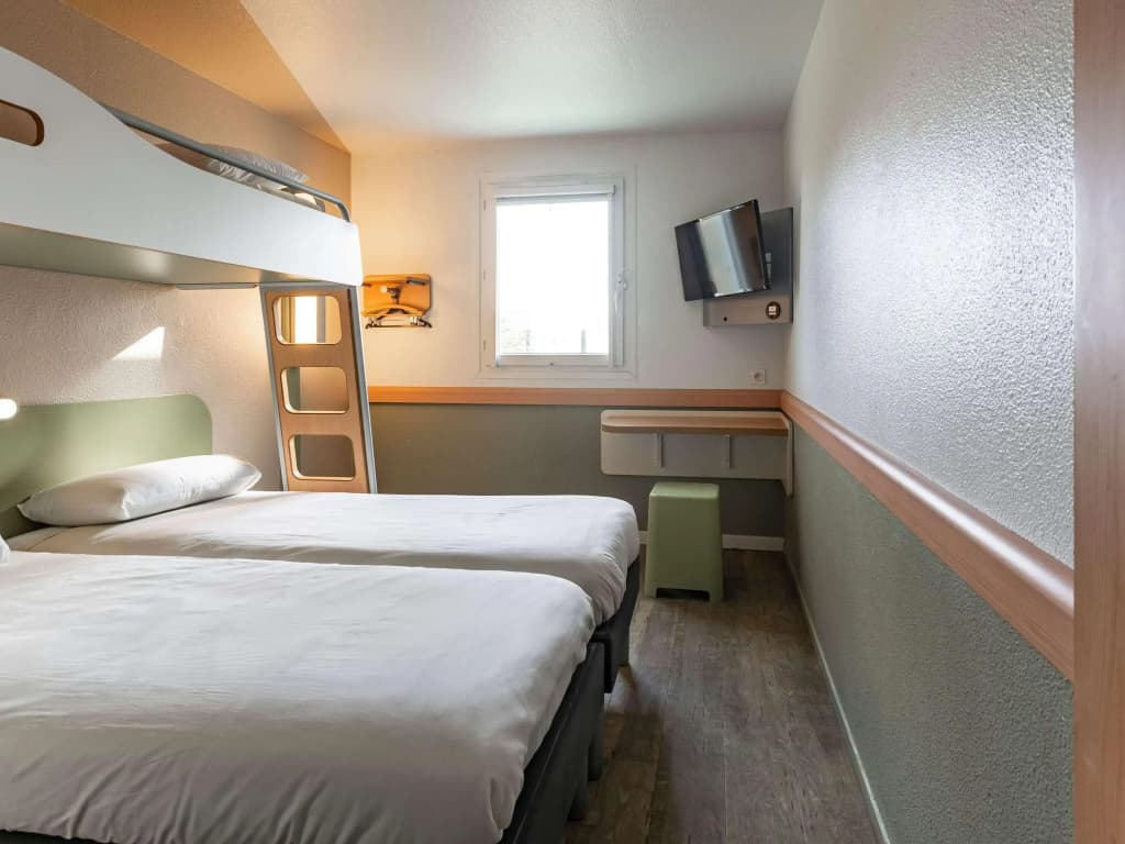 ibis budget Marne la Vallee Pontault Combault - Photo 3