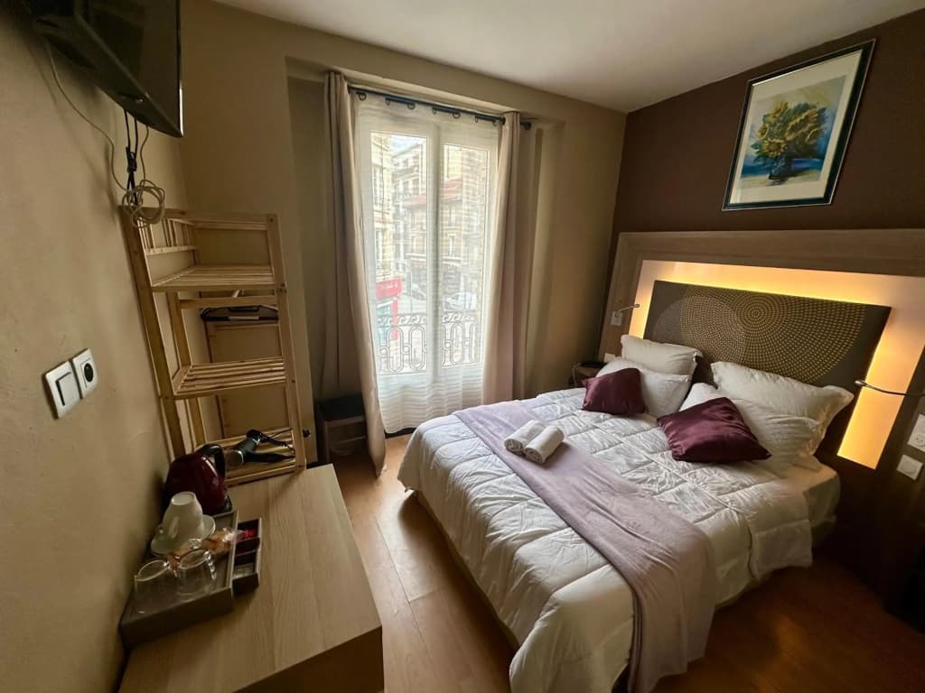 Hotel Victor Hugo - Photo 3