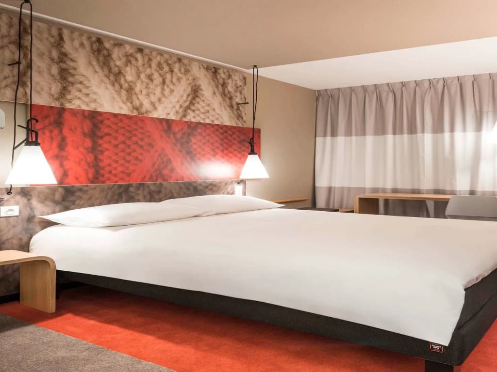 ibis Archamps Porte de Geneve - Miniature 7
