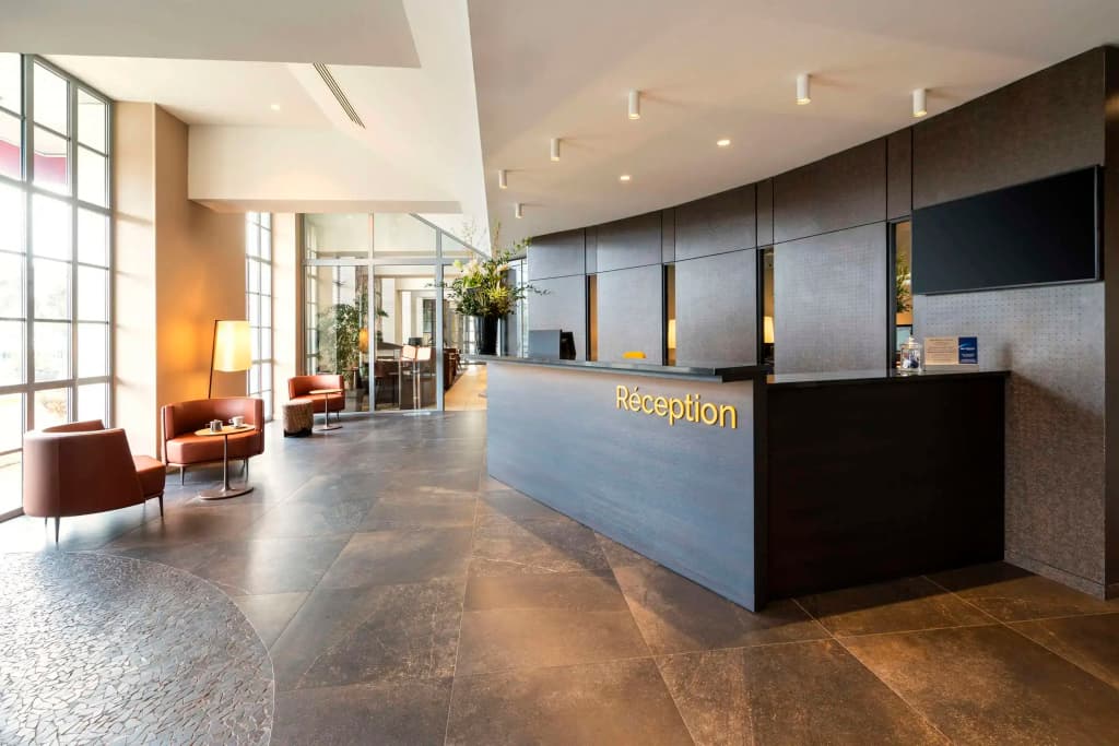 Best Western Plus Hotel Colbert - Photo 2