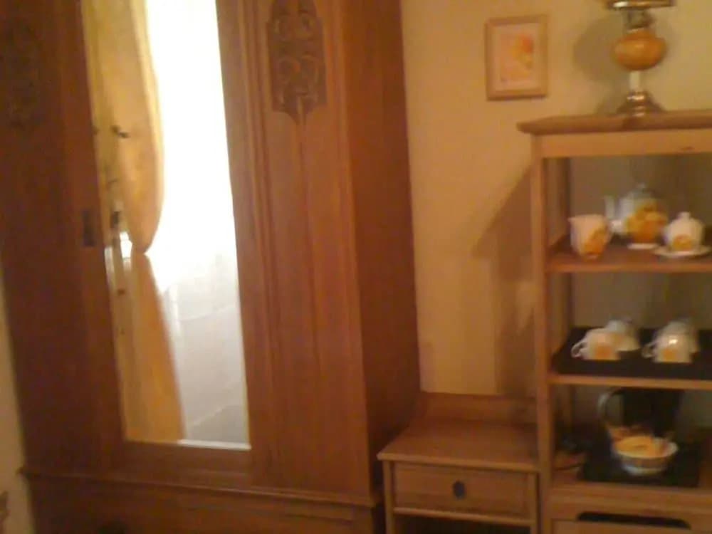 Sunset House - Miniature 6