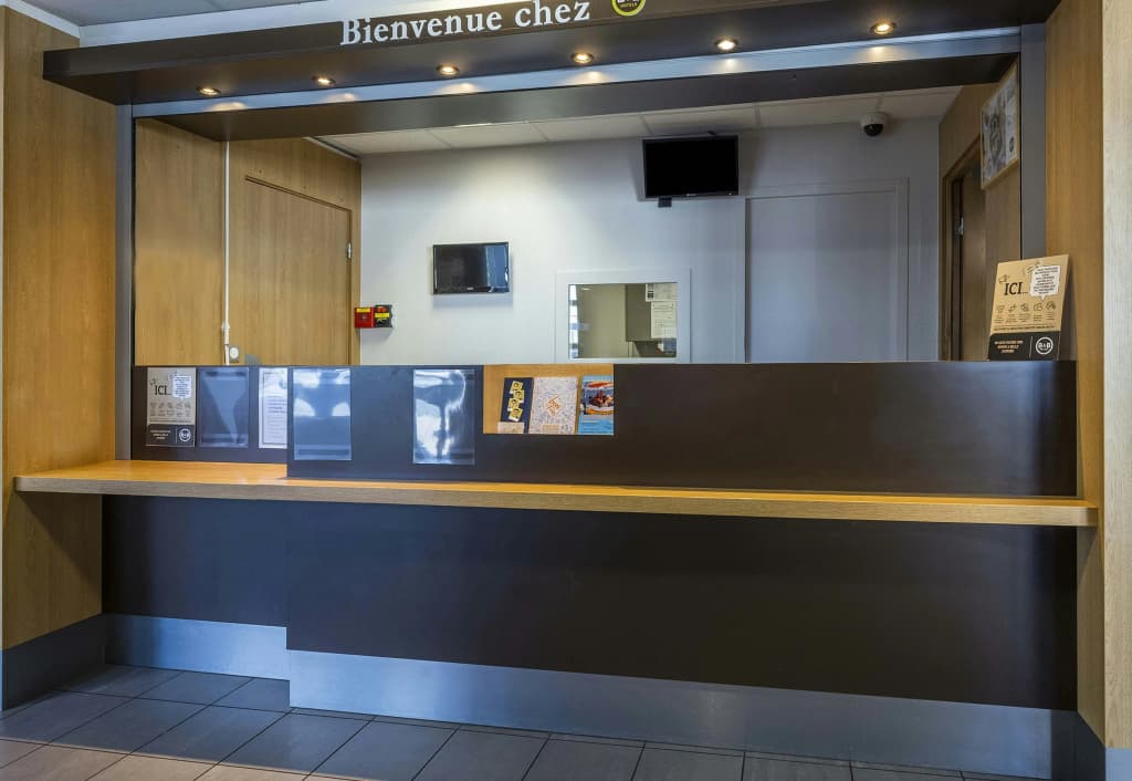 B&B HOTEL Perpignan Sud Marché International - Photo 2