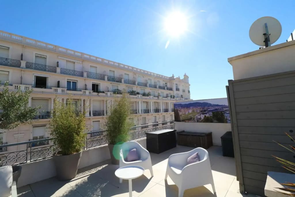 Fantastic Penthouse Apartments - Photo 2