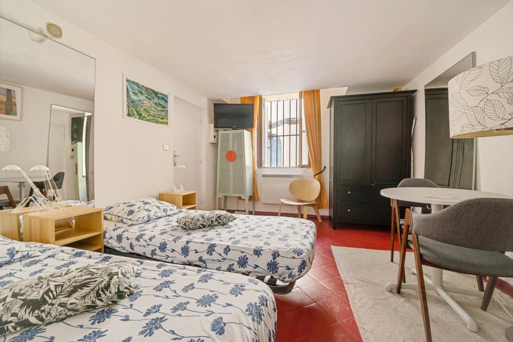 Precheurs Studios Apartments - Photo 2