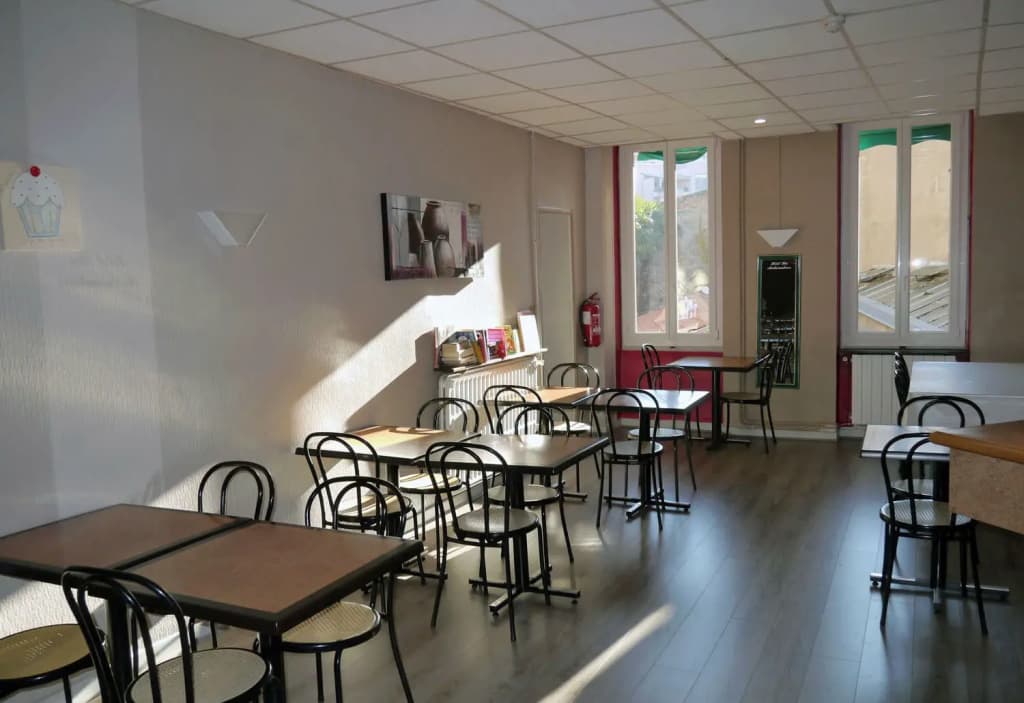 Hotel Ambassadeurs - Photo 2