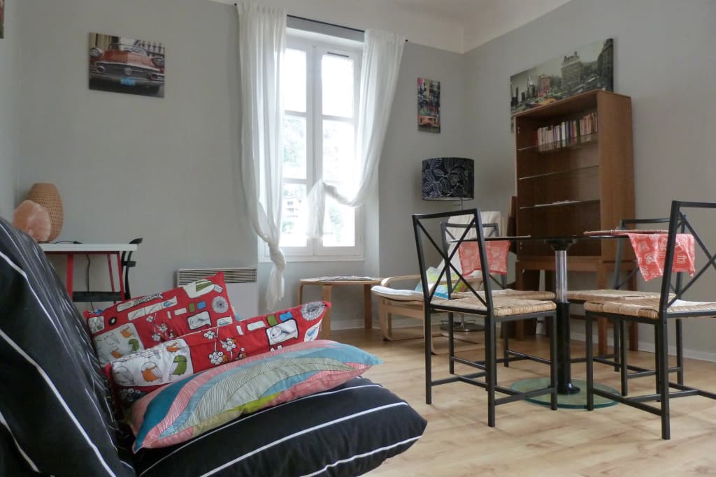 Gambetta Apartments - Photo 2