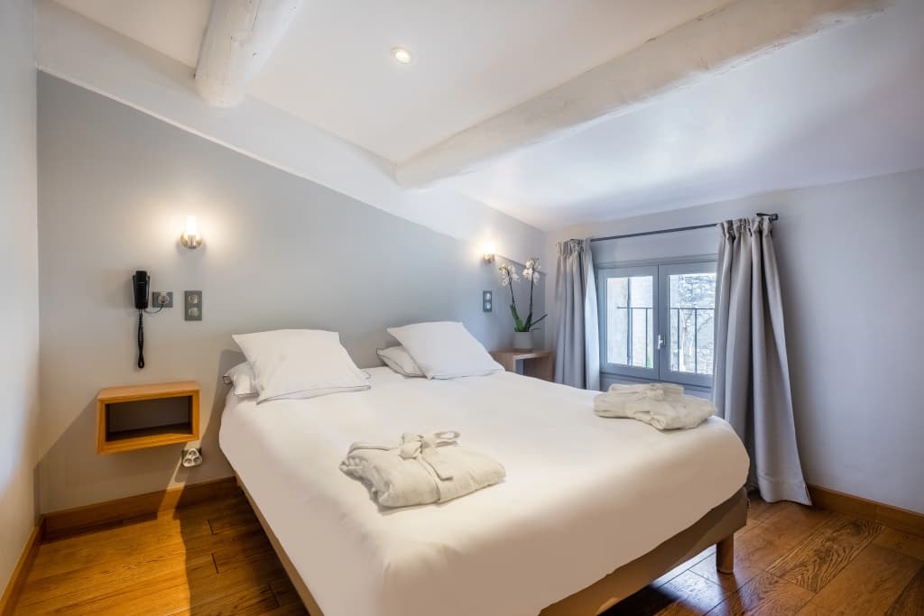 Boutique Hôtel Entraigues - Miniature 7
