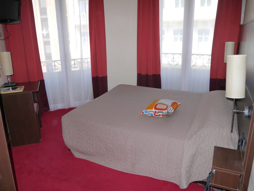 Hotel Ambassadeurs - Photo 5