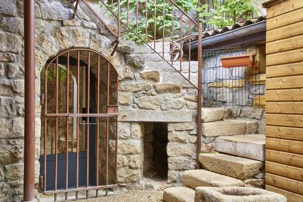 Aux Prisons de Montagny - Photo 3