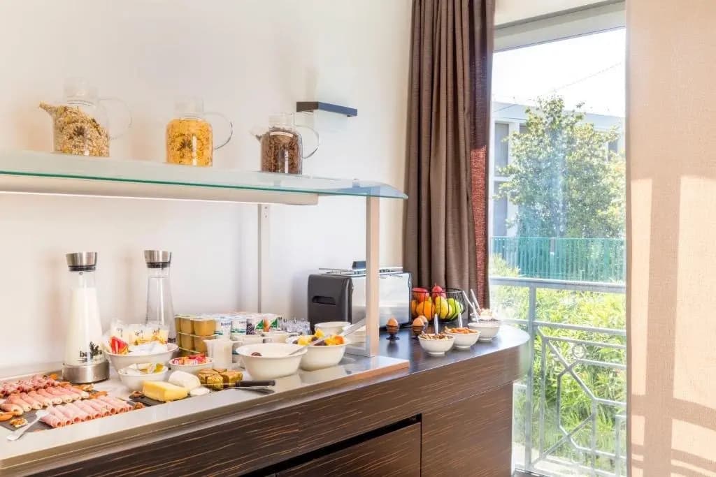 Best Western Hotel Journel Antibes-Juan-les-Pins - Miniature 8