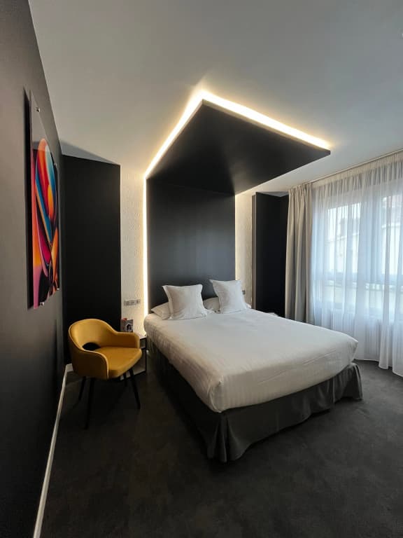 LOGIS Hôtel Borel - Photo 1