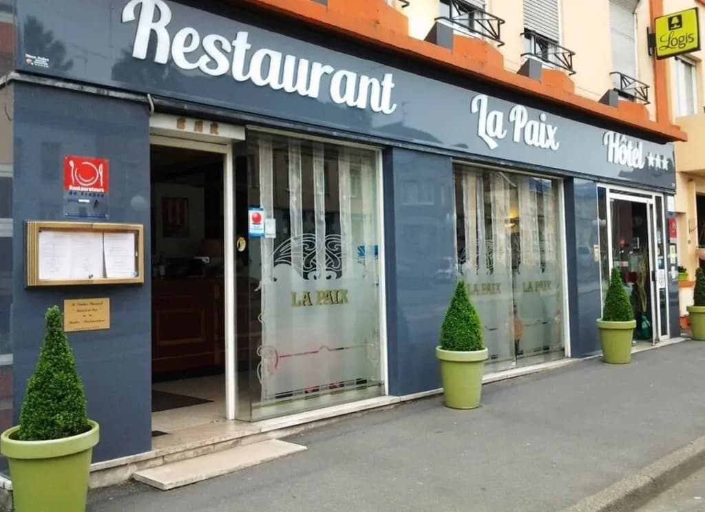 LOGIS Hotel de la Paix - Photo 1