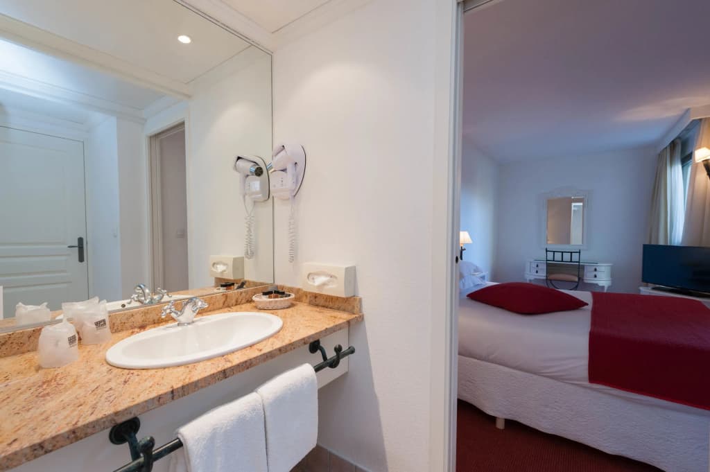 Avignon Grand Hotel - Miniature 8