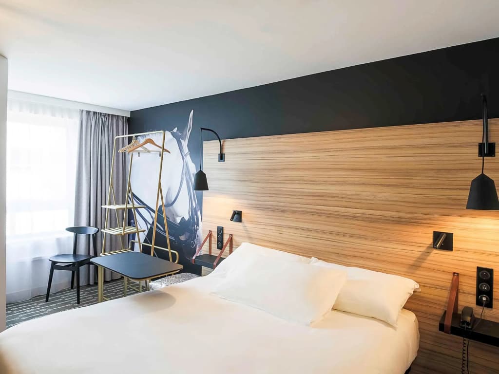 ibis Styles Laval Centre Gare - Photo 3