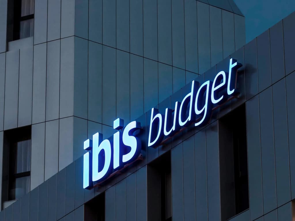 ibis budget Mulhouse Centre Gare - Photo 1