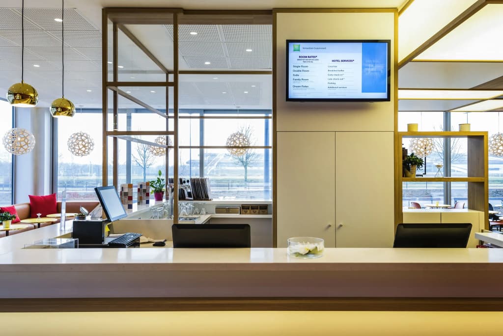 ibis Styles Versailles Guyancourt - Miniature 7