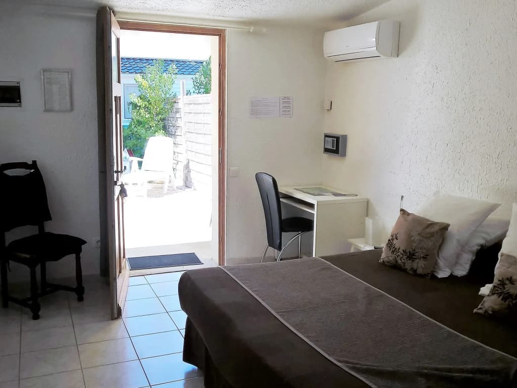 Hôtel La Chaumière - Photo 2