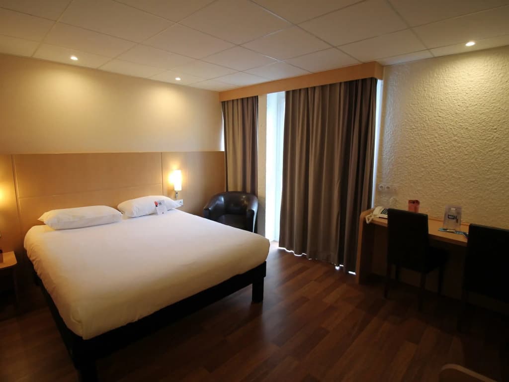 ibis Dijon Sud - Photo 3