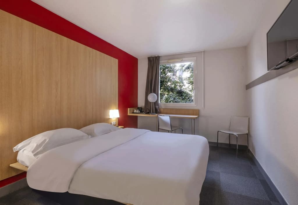 B&B HOTEL La Rochelle Centre - Photo 5