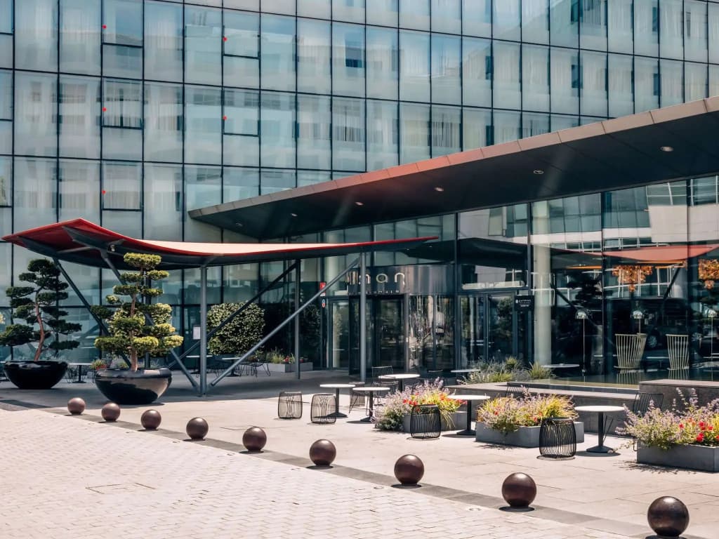 Pullman Paris Centre-Bercy Hotel - Photo 1