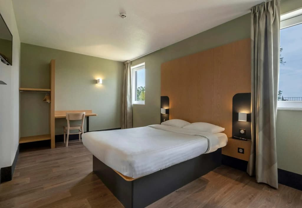 B&B HOTEL Niort Marais Poitevin Est - Miniature 6