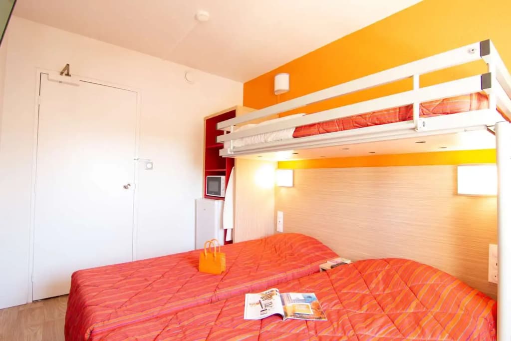 Premiere Classe Troyes Sud - Parc Saint Thibault - Miniature 6
