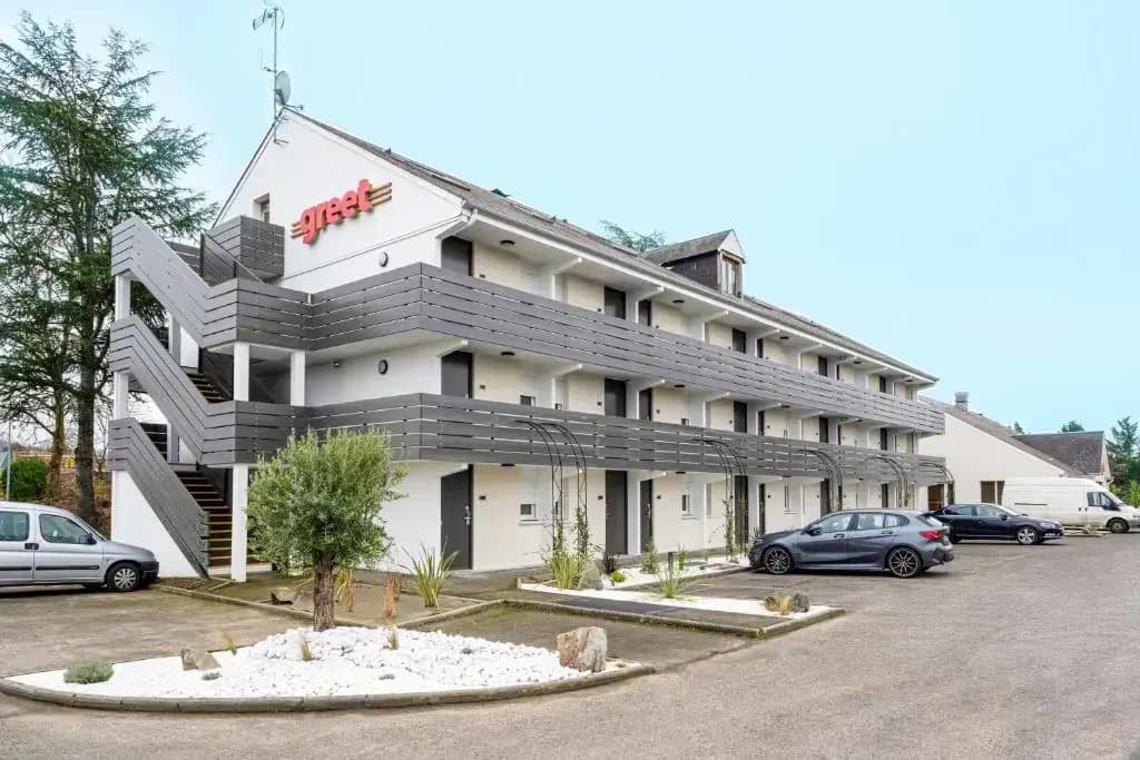 greet Hotel Chatellerault - Photo 1