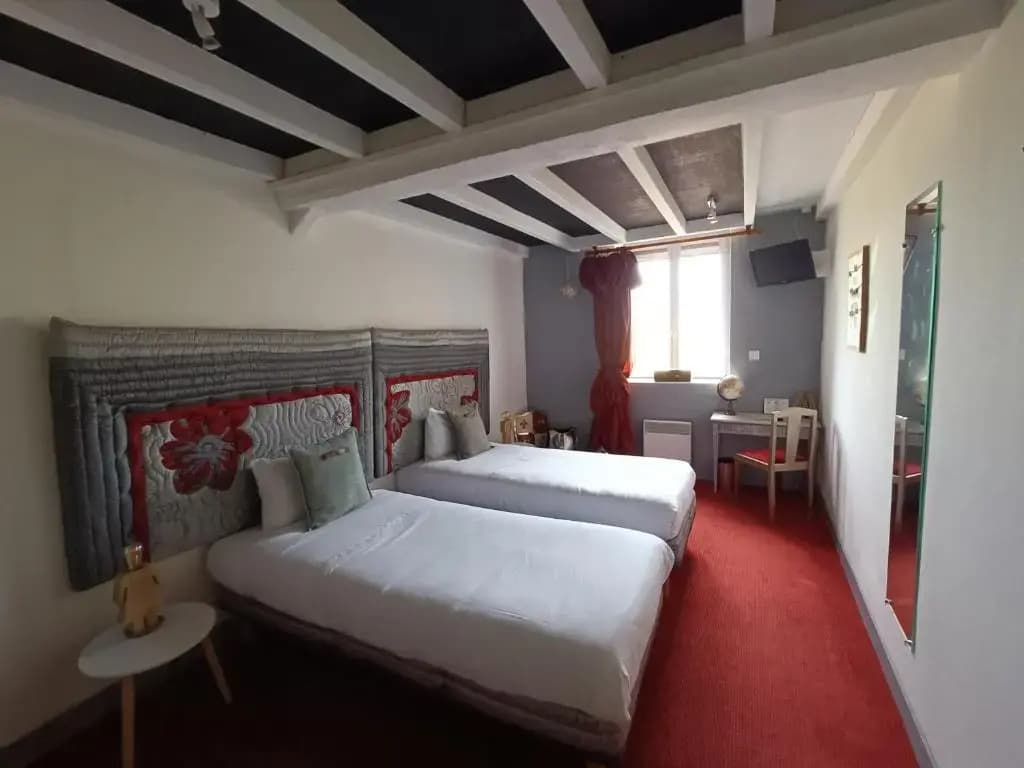 Hôtel Bien-Etre Aux Cyprès de Marquay - Photo 3