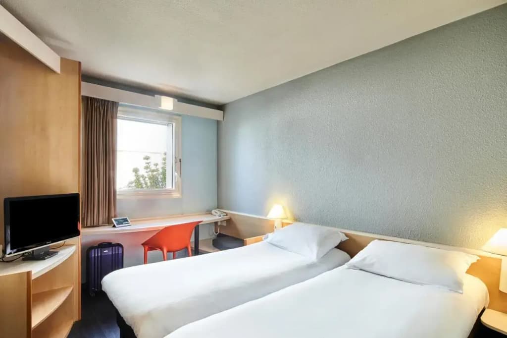 B&B HOTEL Versailles Le Chesnay - Miniature 8