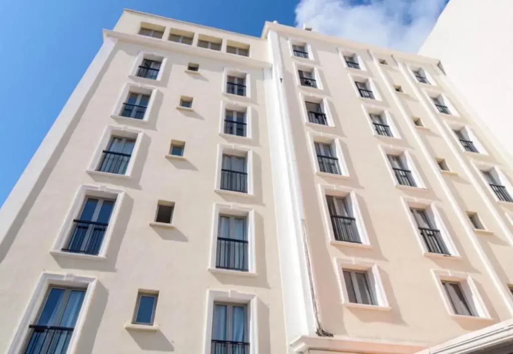 B&B HOTEL Antibes Juan-les-Pins - Photo 1