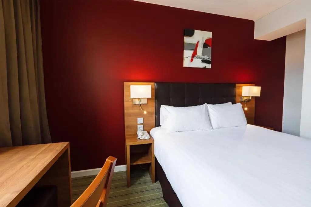 Best Western Clermont Ferrand Centre Hotel - Photo 5