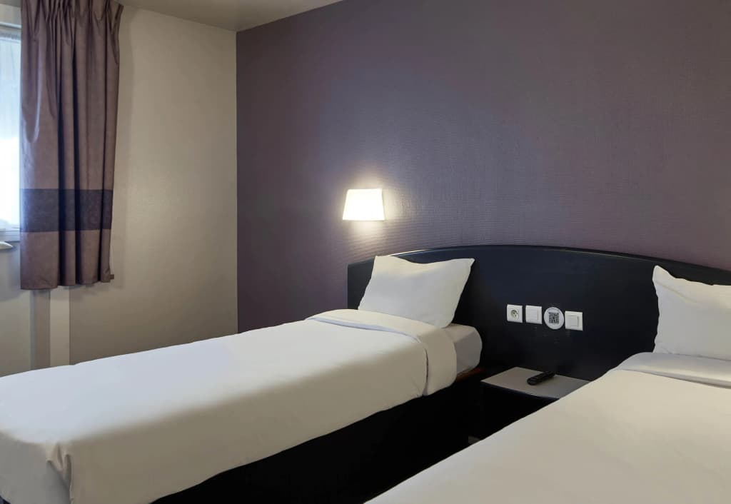 B&B Hotel Saclay - Miniature 6