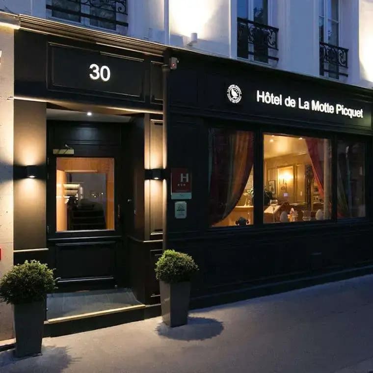 Hotel de La Motte Picquet - Photo 1
