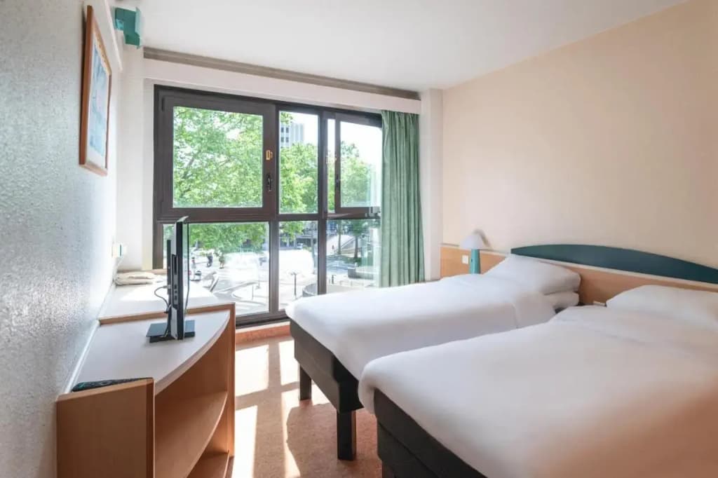B&B HOTEL Rouen Centre Rive Gauche - Miniature 8