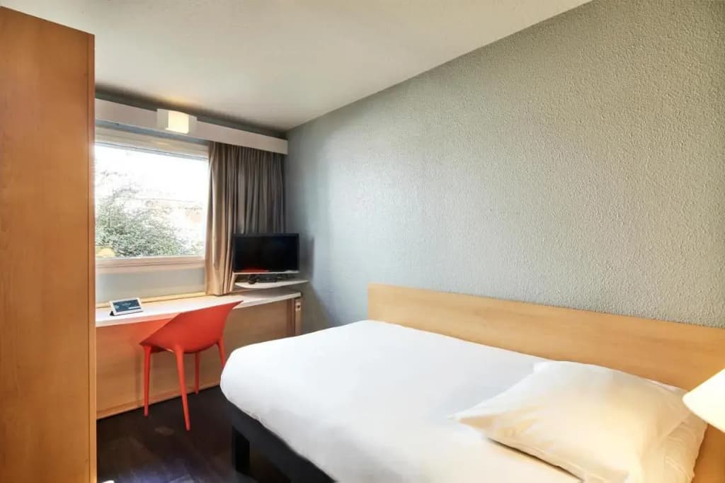 B&B HOTEL Versailles Le Chesnay - Miniature 6
